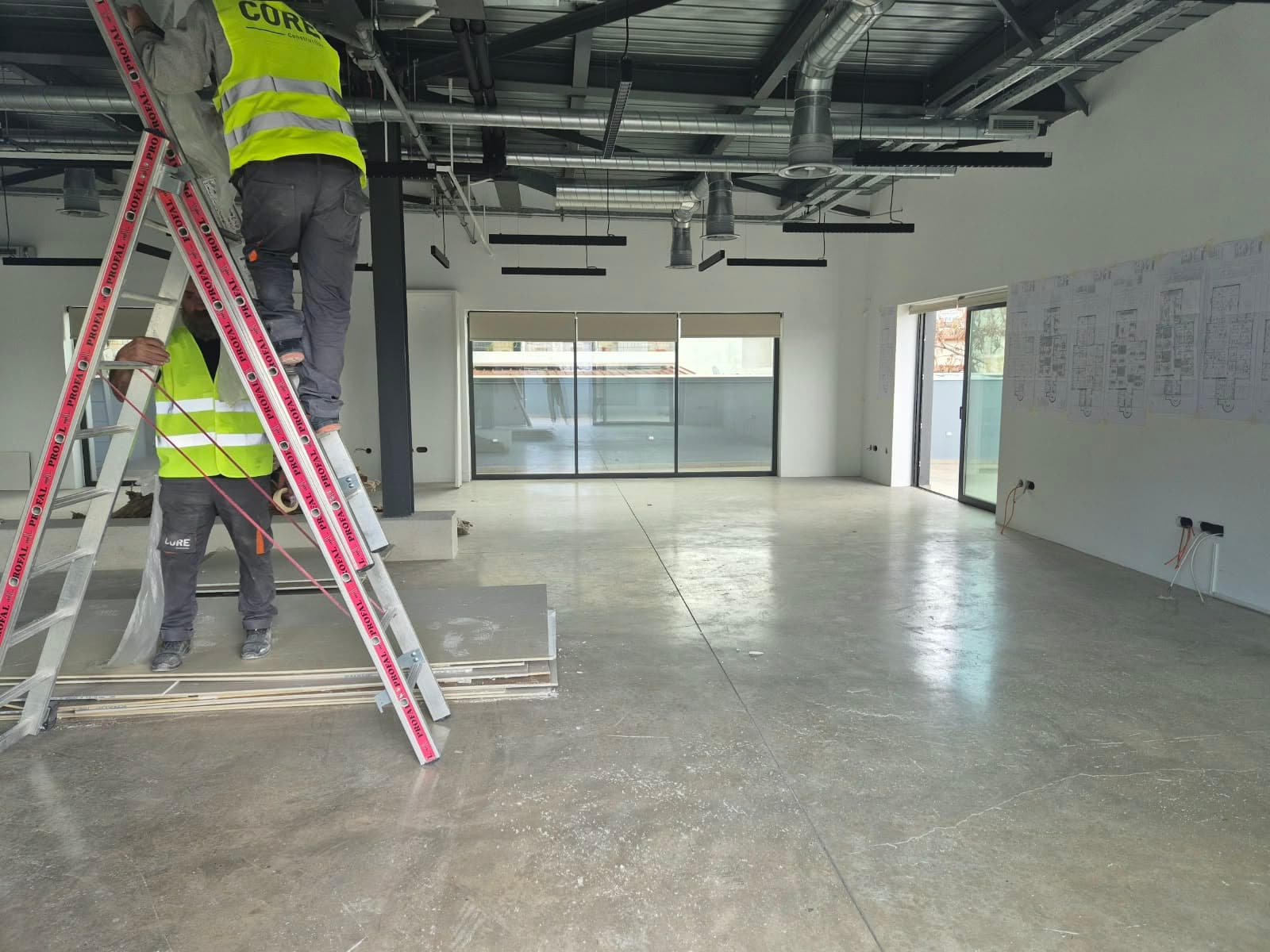A floor during fit-out, before partitions.
