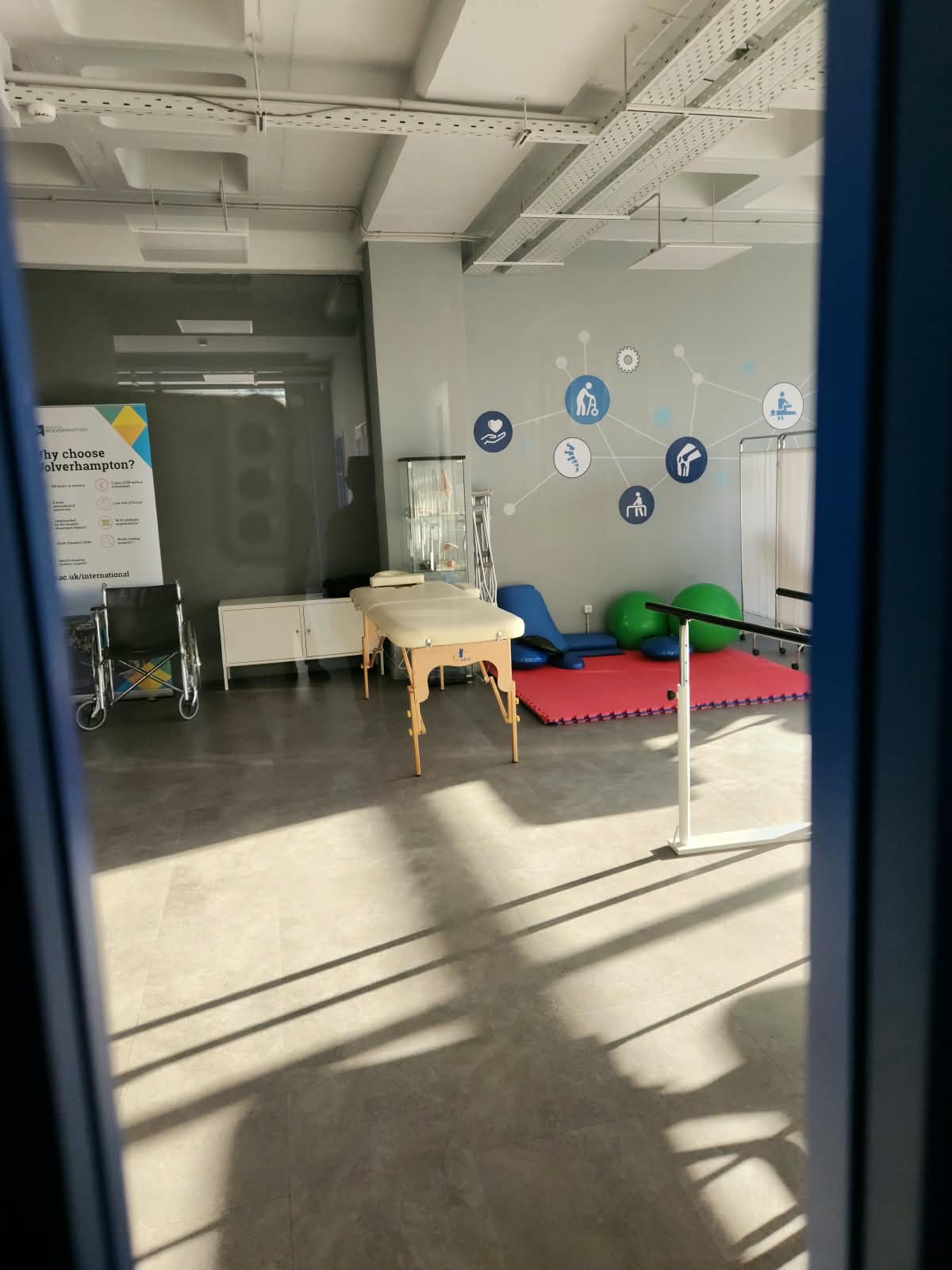 Training room, fitted out for the occupier's use.